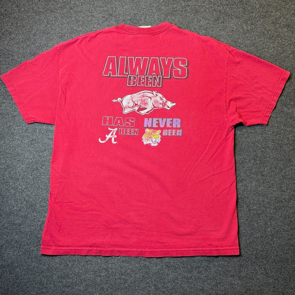 Vintage Tri-Lake Arkansas Razorbacks T-Shirt Mens XL Red Rivalry Distressed Tee